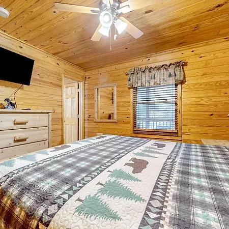 Rocky Bear Rest Villa